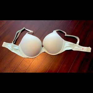 Victoria’s Secret PINK Push-up Bra